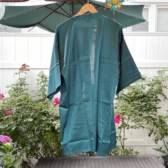 Women’s Green Satin Robe - Picture 9 of 14